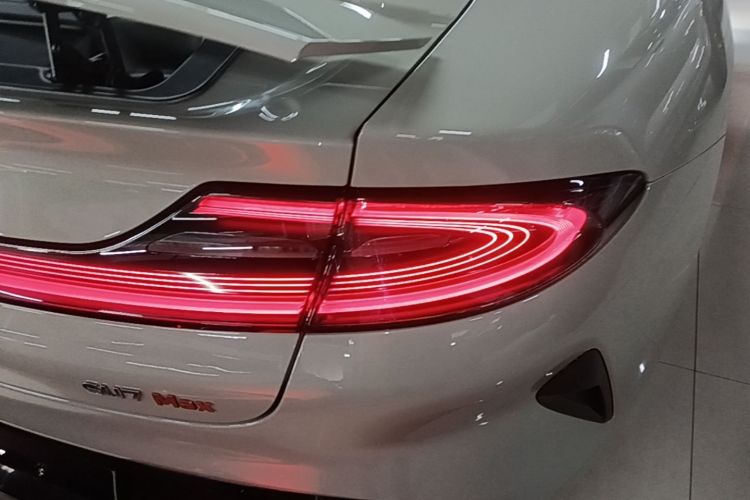 MI SU7 2025 car image #8