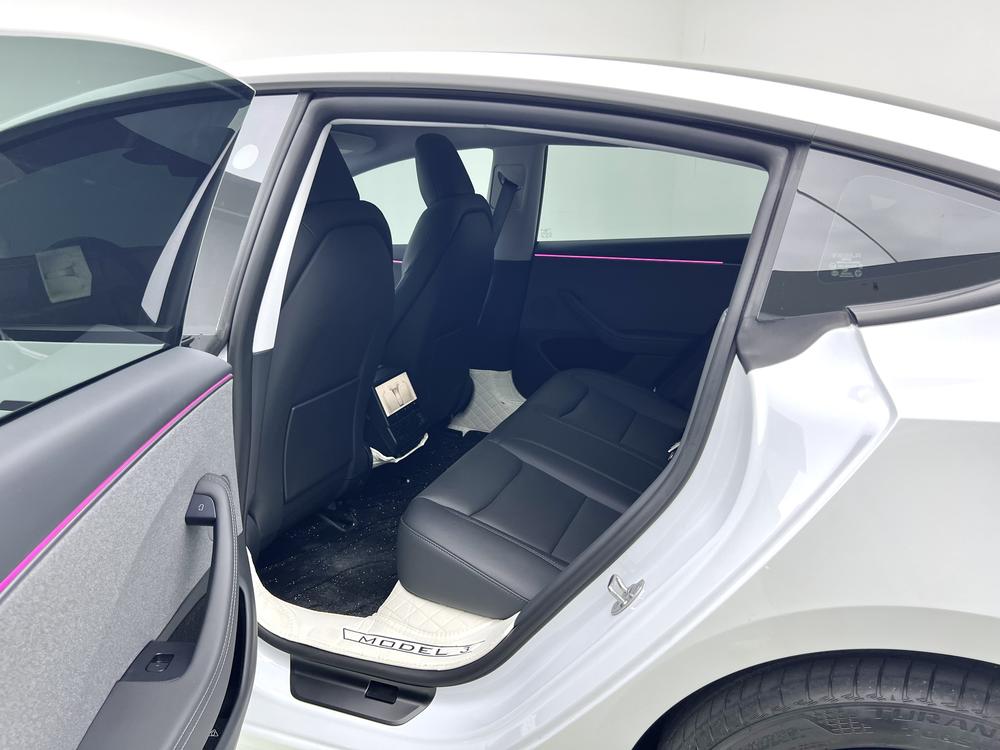 Tesla Model 3 2025 car image #18