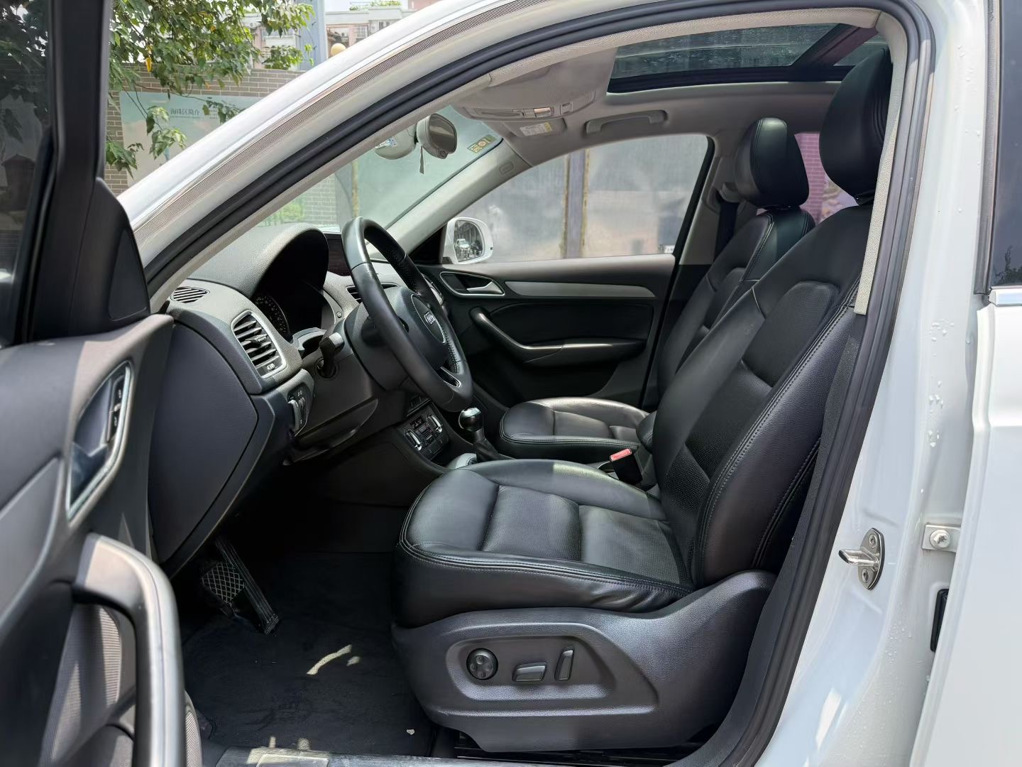 Audi Q3 2015 #5 Audi Q3 2015 car image #5