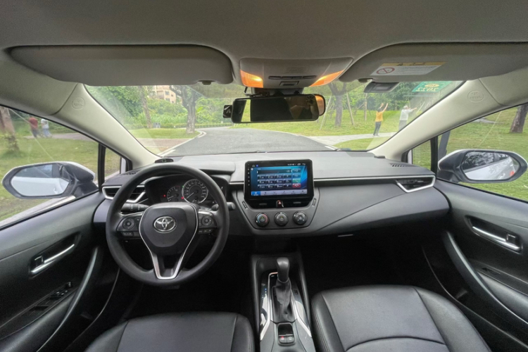 Toyota Corolla 2020 car image #13