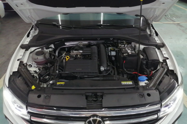 Volkswagen Bora 2023 car image #20