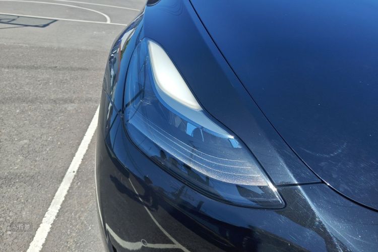 Tesla Model Y 2022 #8 Tesla Model Y 2022 car image #8