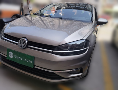 Volkswagen Golf 2020 car image 