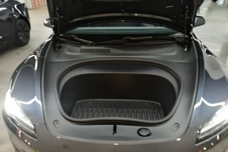 Tesla Model 3 2026 car image #22