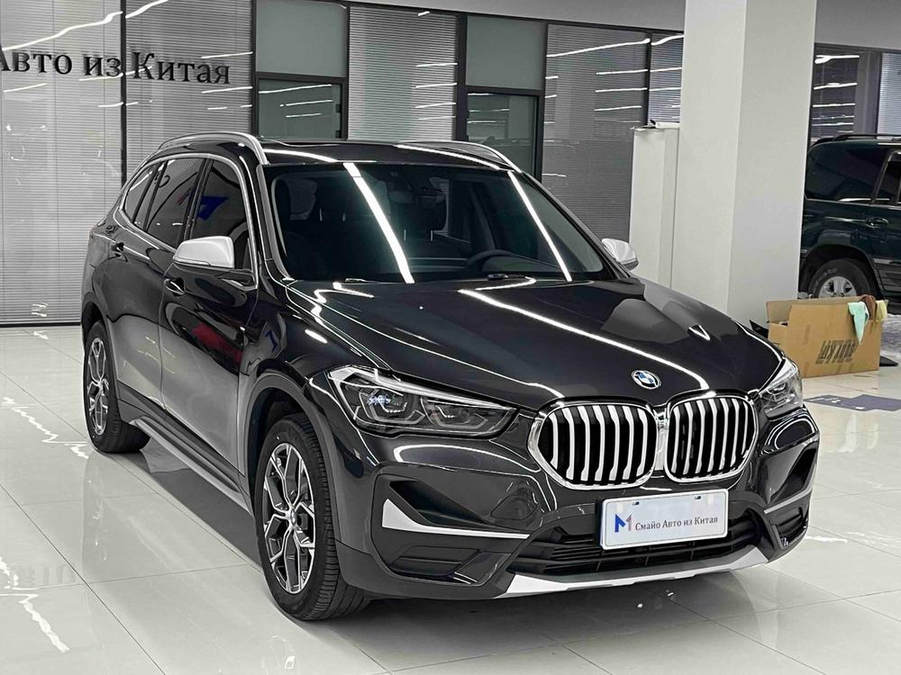 BMW X1 2022 imagen de coche #3