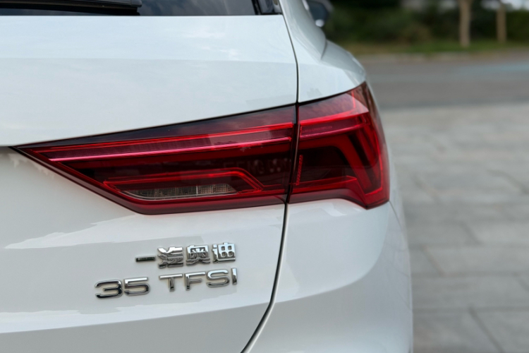 Audi Q3 2020 #8 Audi Q3 2020 car image #8