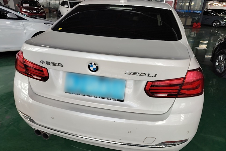 BMW 3 Series 2017 #6 BMW 3 Series 2017 car image #6