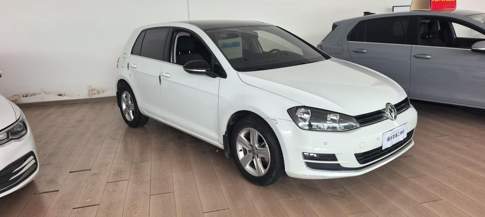 Volkswagen Golf 2017 car image #3