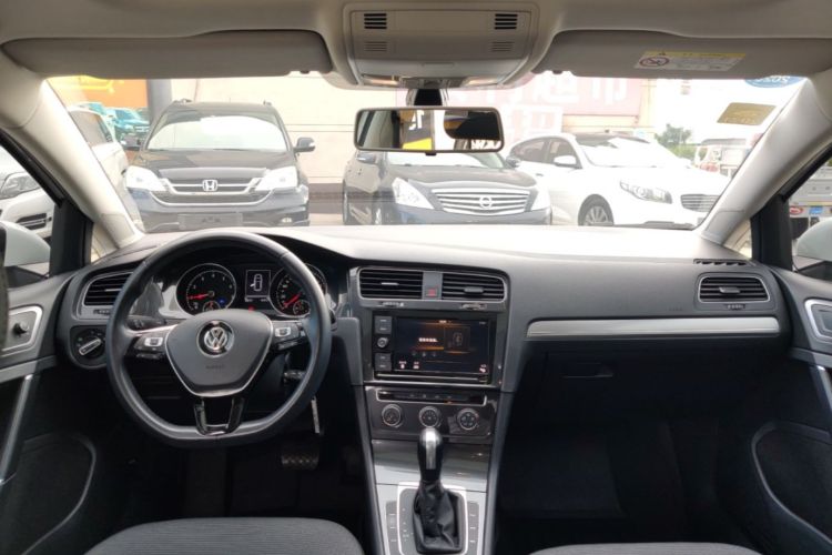 Volkswagen Golf 2019 #10 Volkswagen Golf 2019 car image #10