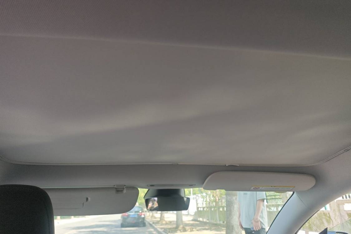 Tesla Model 3 2024 car image #20