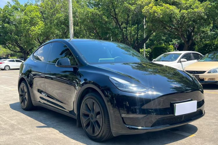 Tesla Model Y 2024 #7 Tesla Model Y 2024 immagine di auto #7
