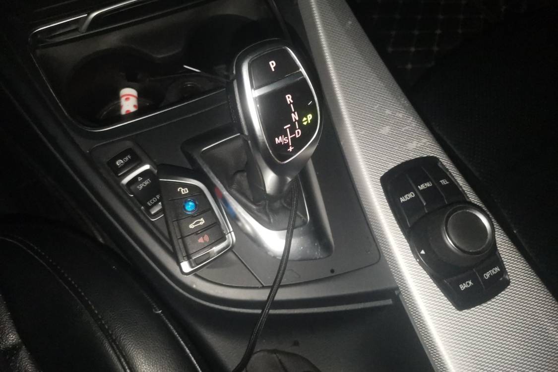 BMW 3 Series 2017 #27 BMW 3 Series 2017 car image #27
