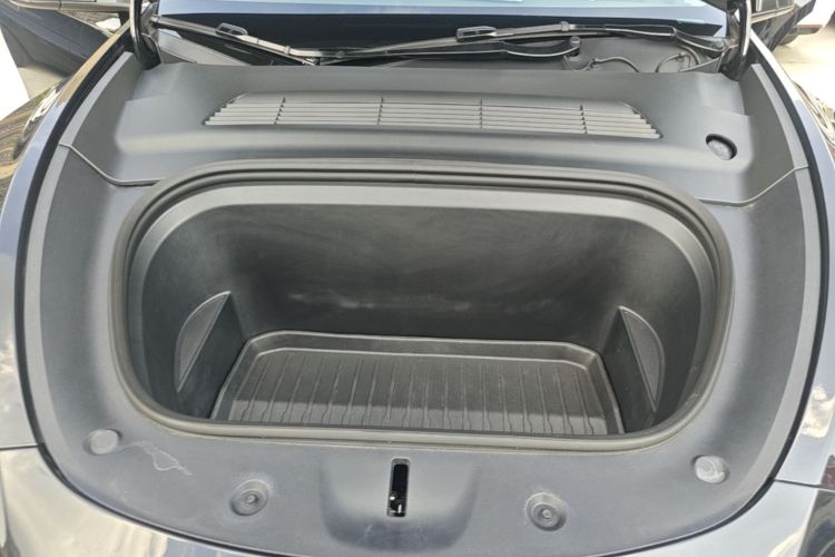 Tesla Model Y 2023 #20 Tesla Model Y 2023 immagine di auto #20