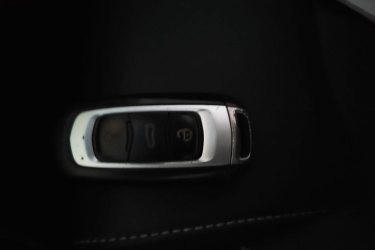 GEELY Emgrand 2018 car image #9