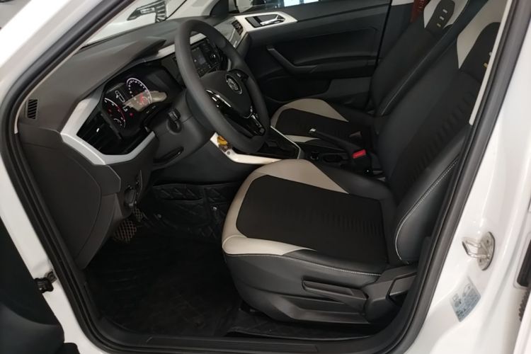 Volkswagen Polo 2020 car image #15