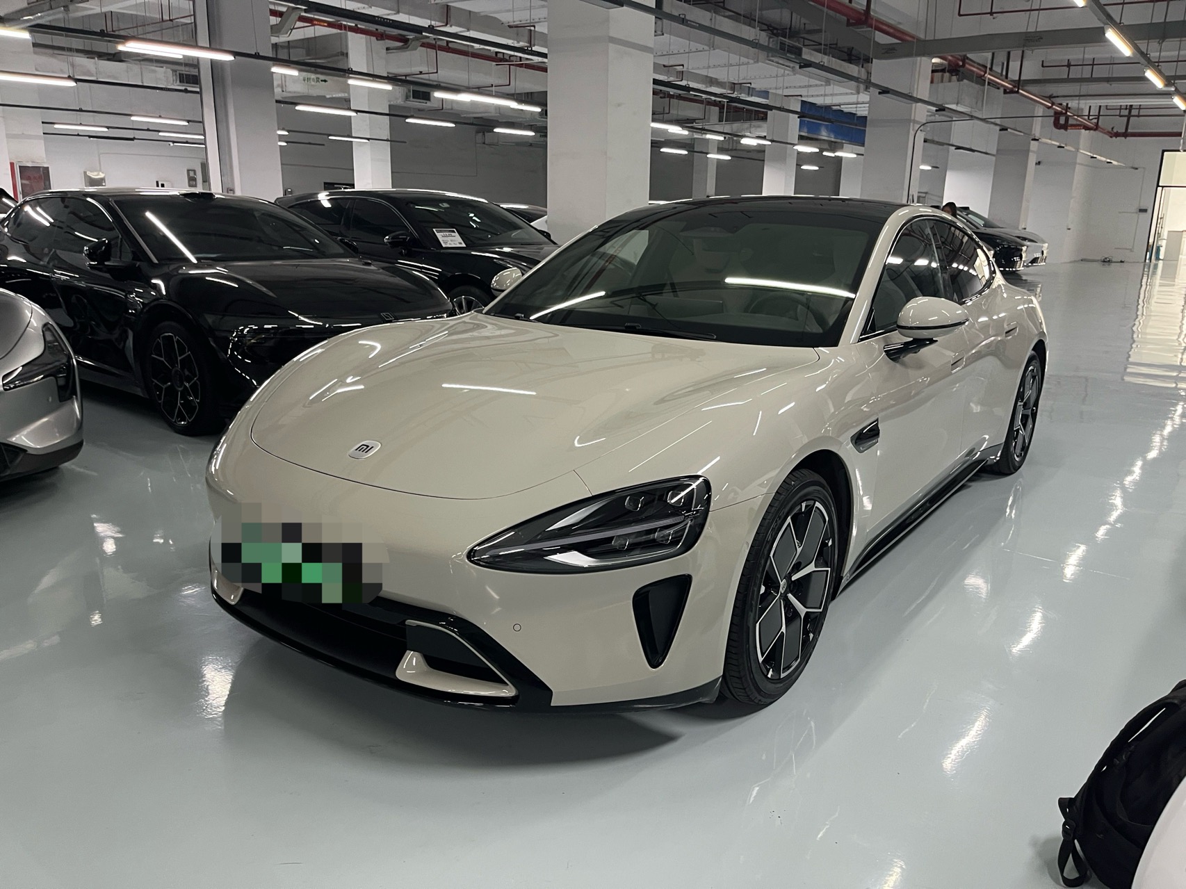 MI SU7 2024 car image 