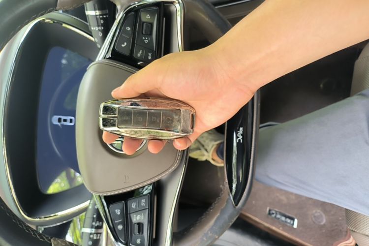 BYD Han 2021 car image #9
