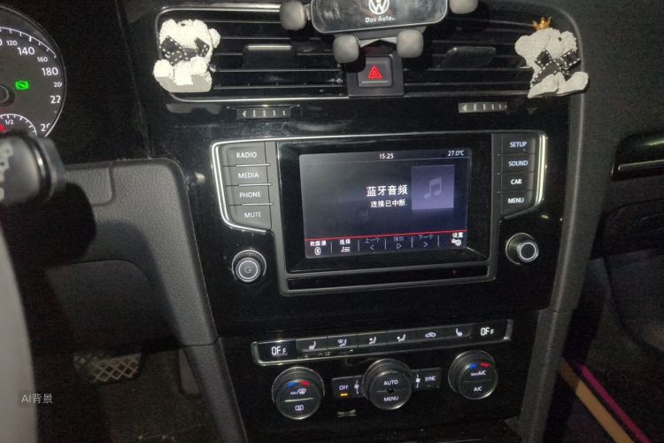 Volkswagen Golf 2015 car image #15