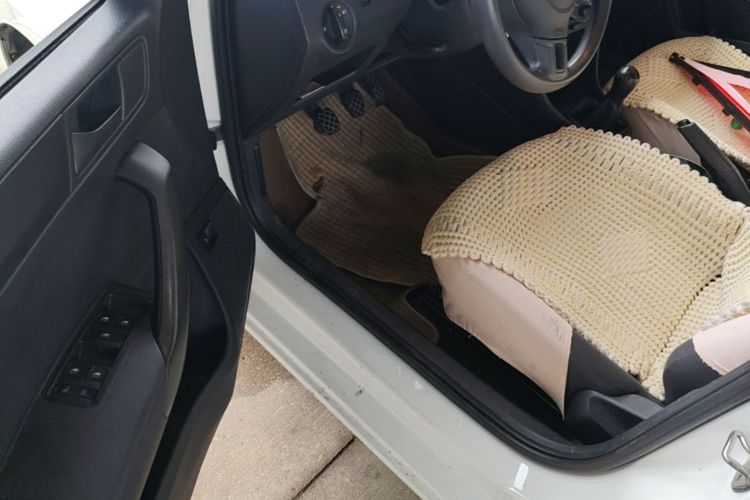 Volkswagen Santana 2017 car image #18