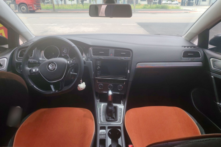 Volkswagen Golf 2019 #11 Volkswagen Golf 2019 car image #11