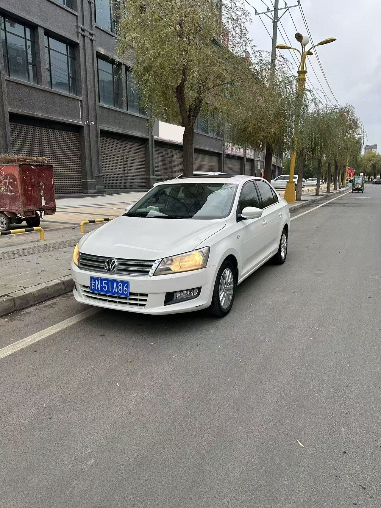 Volkswagen Santana 2014 car image 