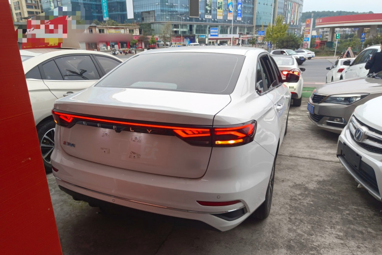 GEELY Emgrand 2023 #6 GEELY Emgrand 2023 car image #6
