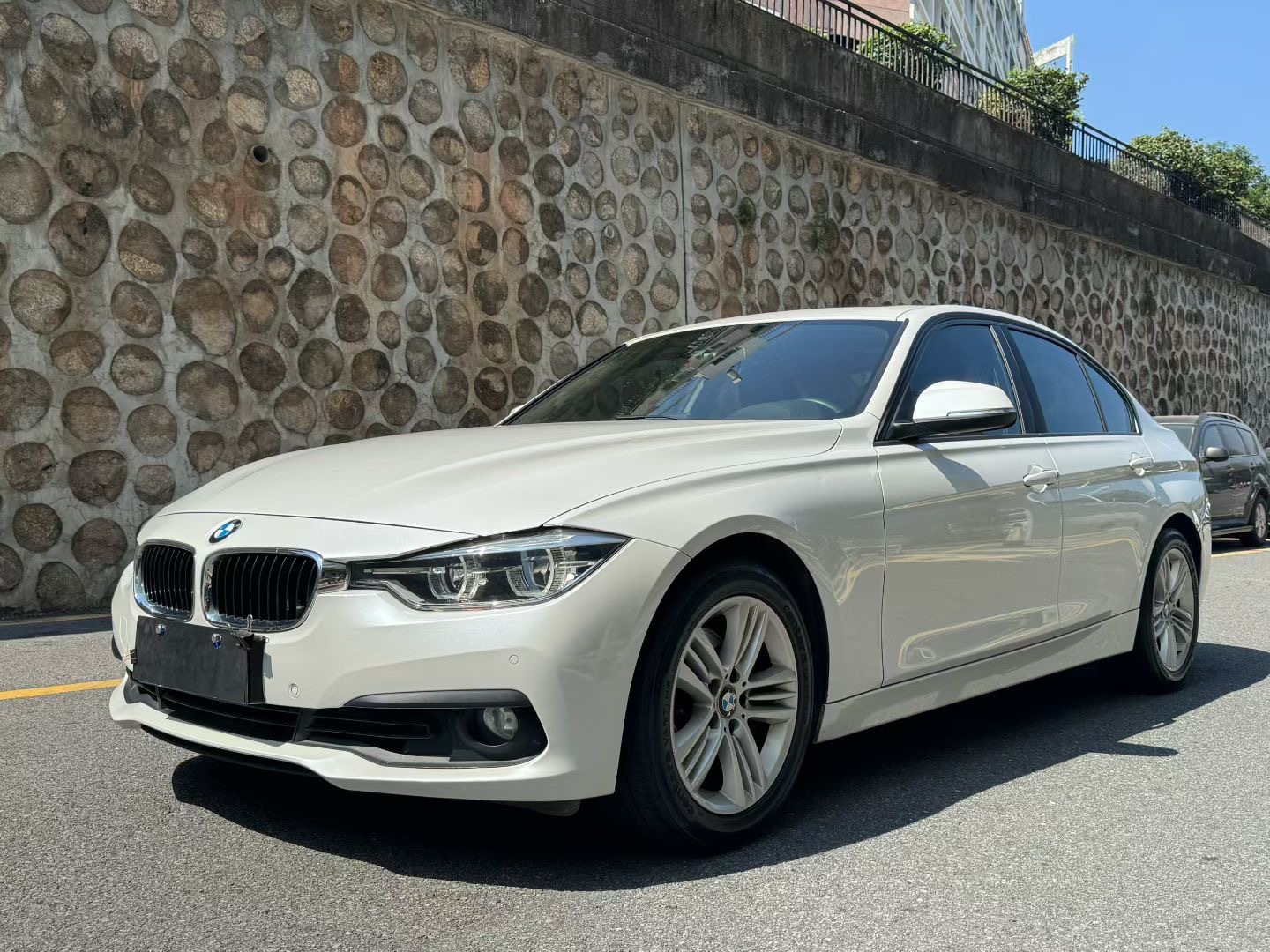BMW 3 Series 2016 immagine di auto 