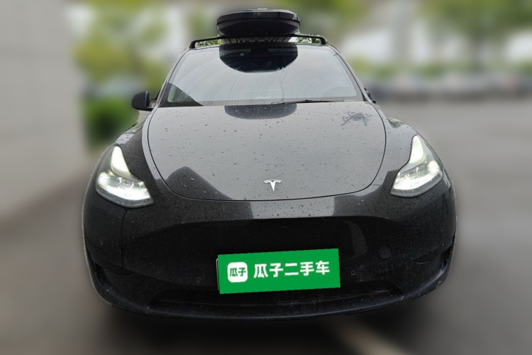 Tesla Model Y 2022 immagine di auto #3