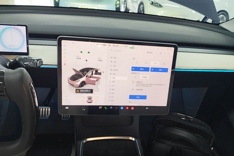 Tesla Model Y 2023 #13 Tesla Model Y 2023 car image #13