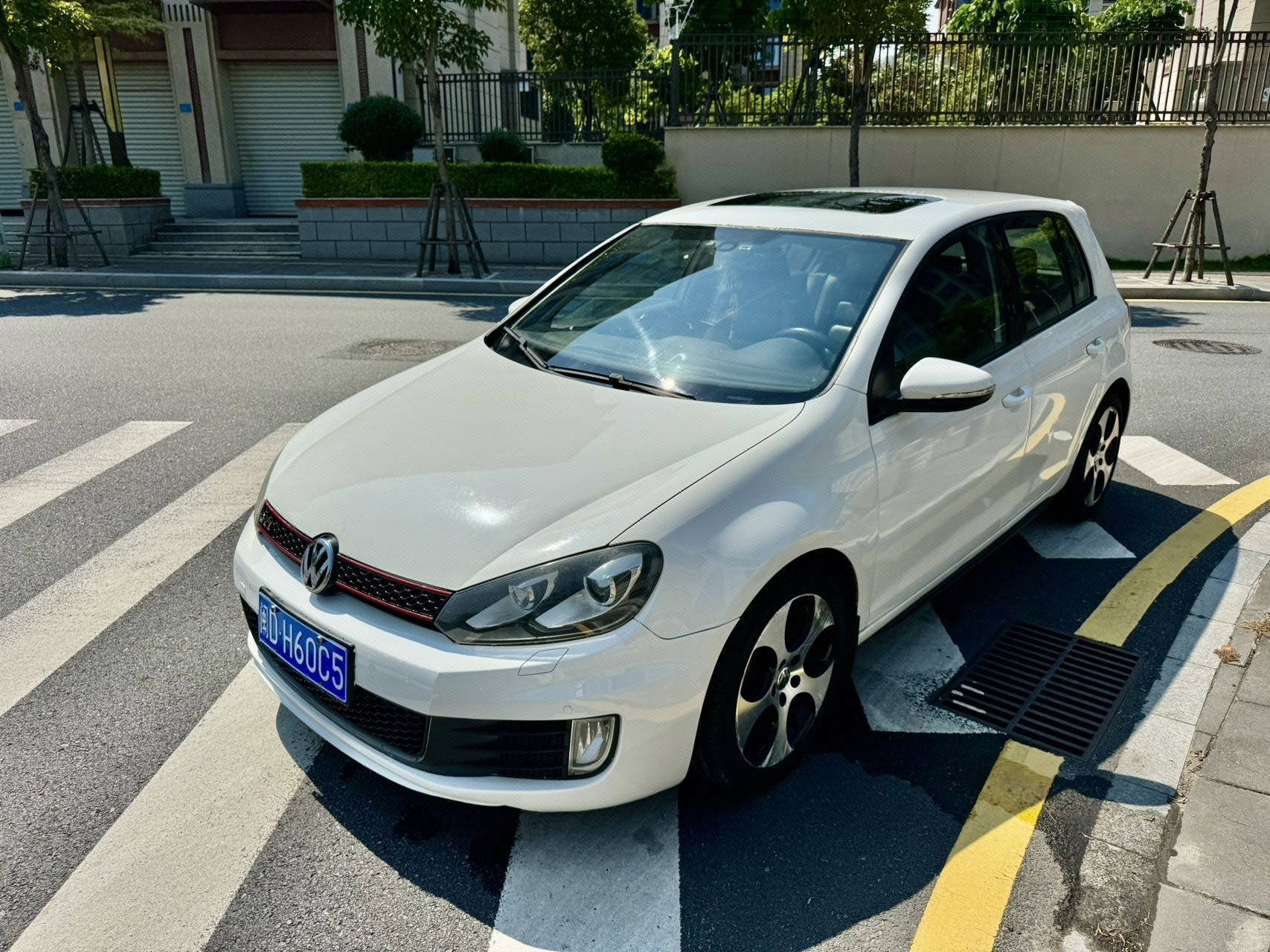 Volkswagen GolfGTI 2012 Volkswagen GolfGTI 2012 immagine di auto