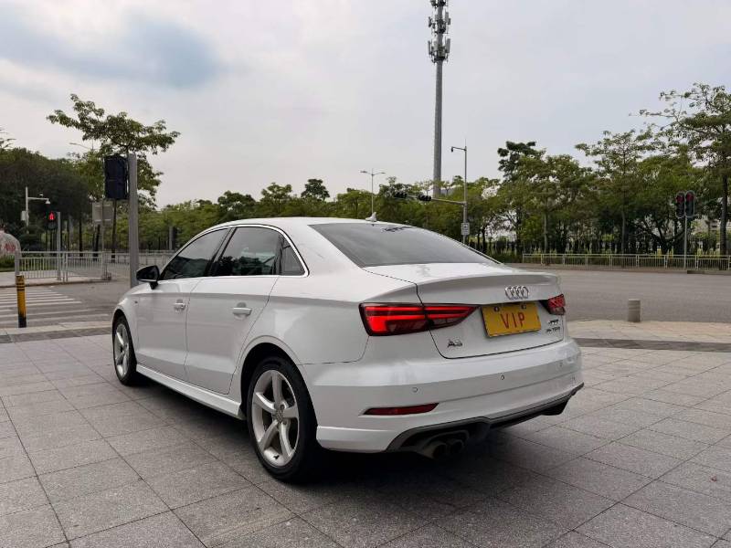 Audi A3 2019 car image #4