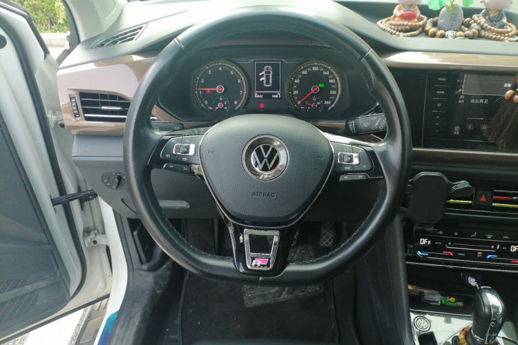 Volkswagen Tharu 2020 #15 Volkswagen Tharu 2020 car image #15
