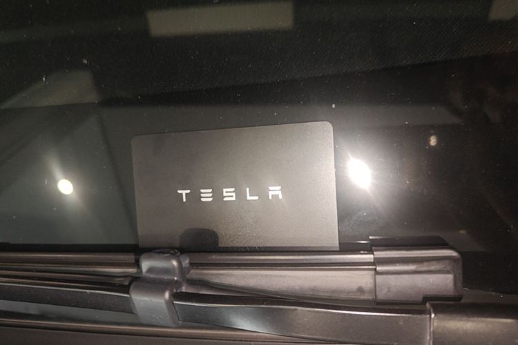 Tesla Model 3 2024 immagine di auto #9