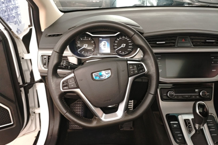 GEELY Emgrand GS 2018 car image #11