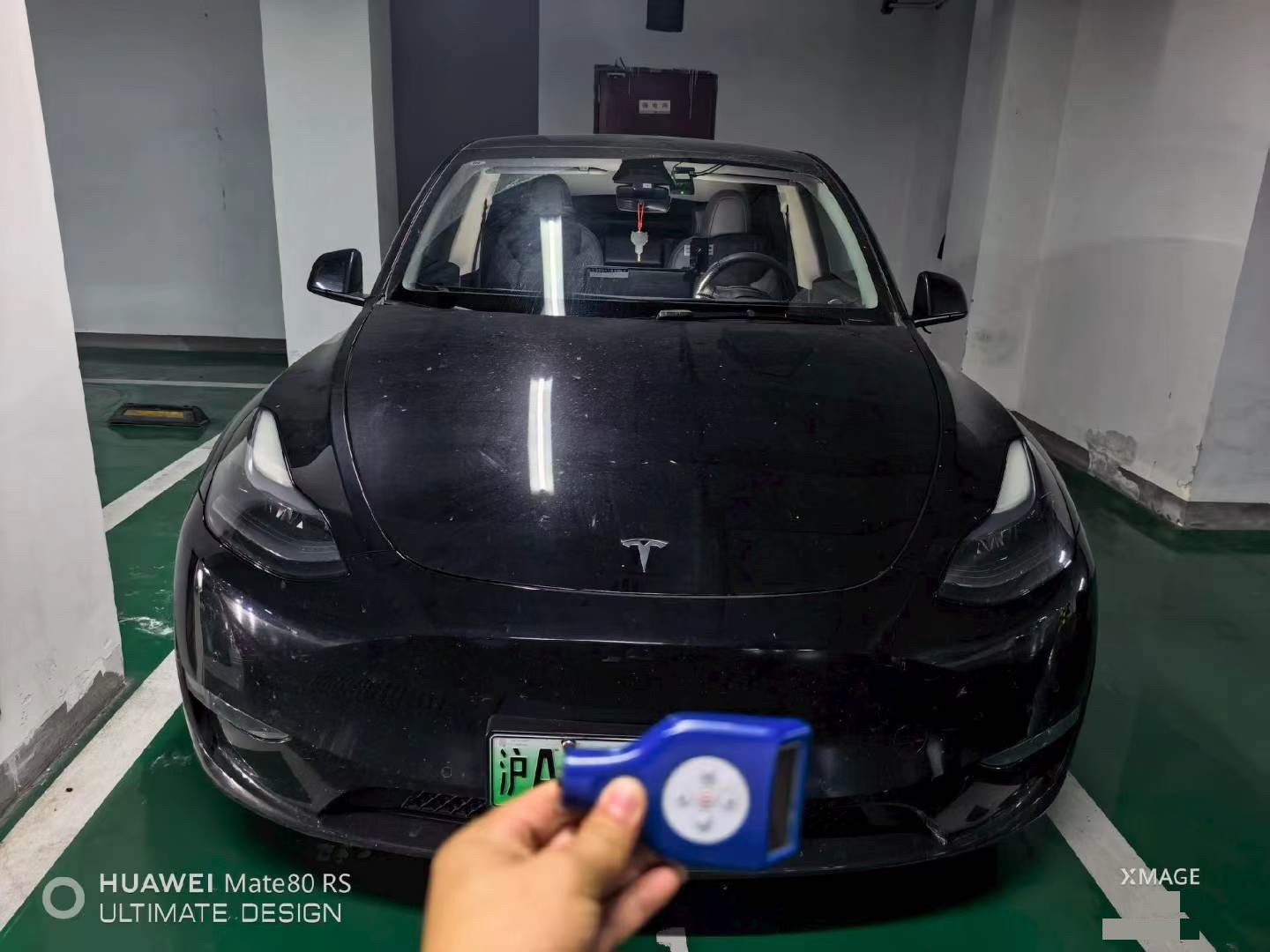 Tesla Model Y 2023 car image #2