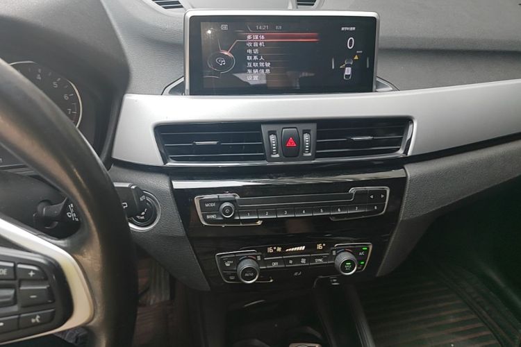BMW X1 2017 #15 BMW X1 2017 immagine di auto #15