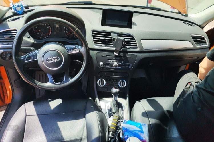 Audi Q3 2015 #11 Audi Q3 2015 car image #11