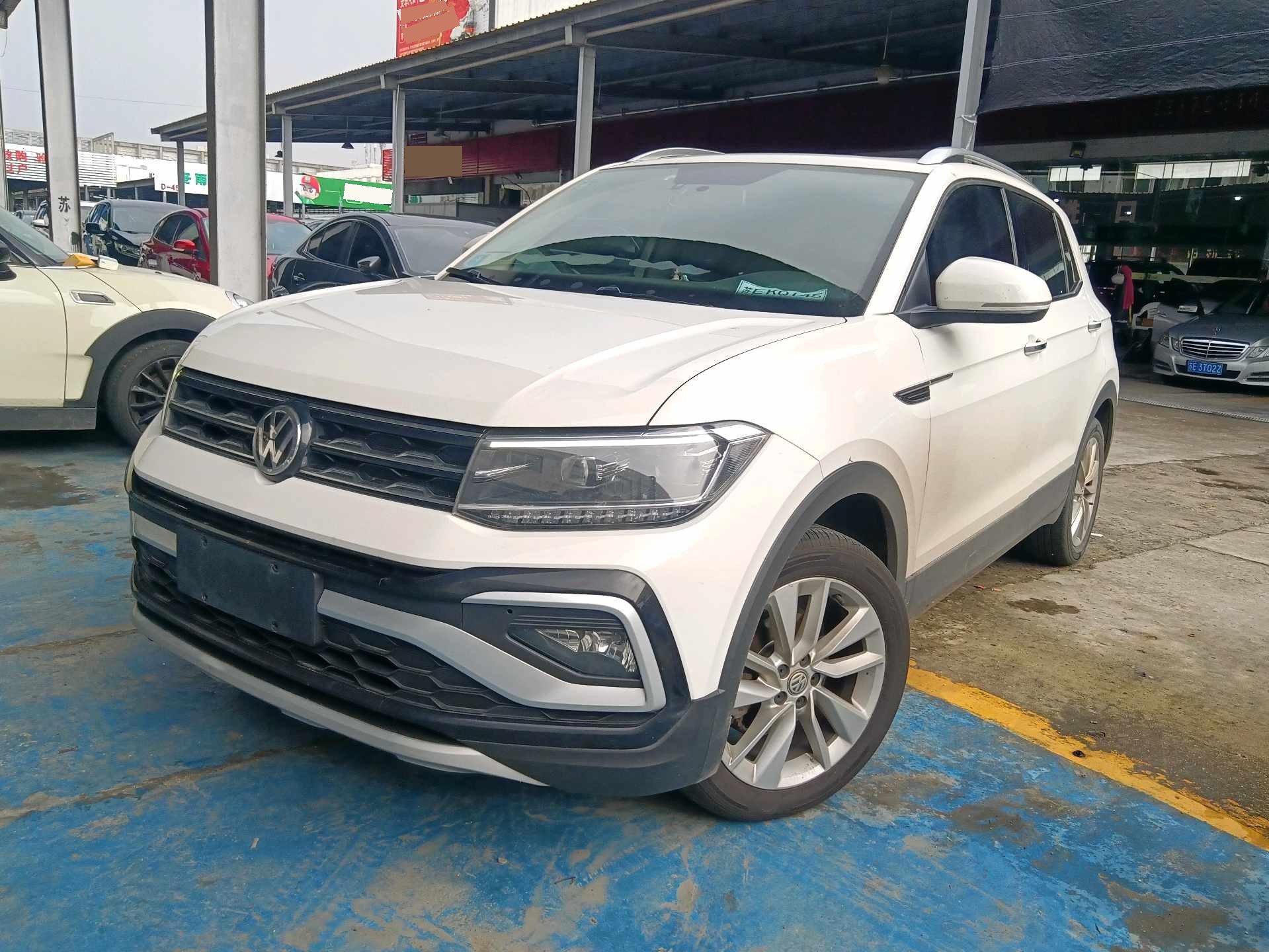 Volkswagen T-Cross 2020 Volkswagen T-Cross 2020 car image