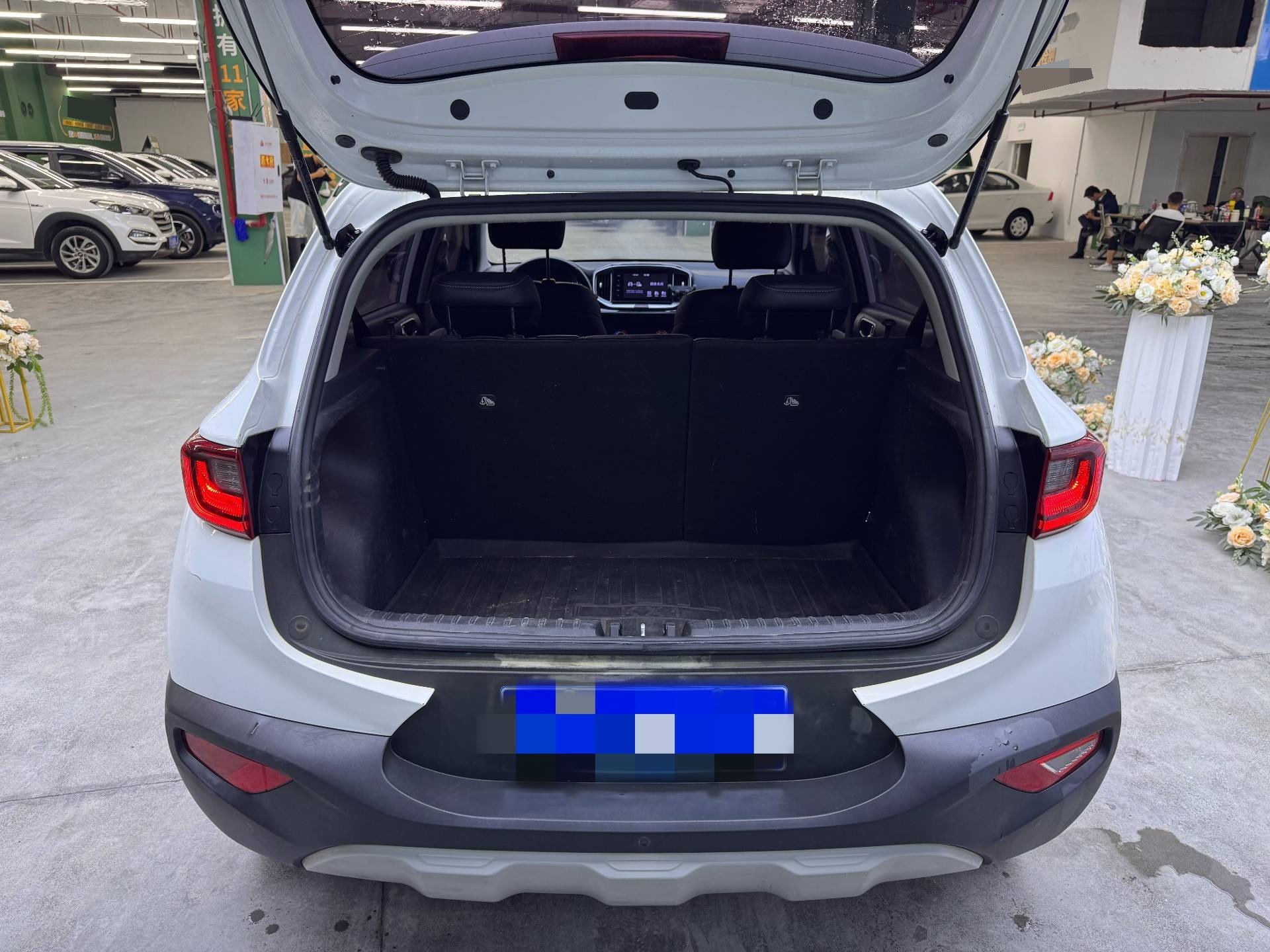 Kia KX1 2020 car image #9