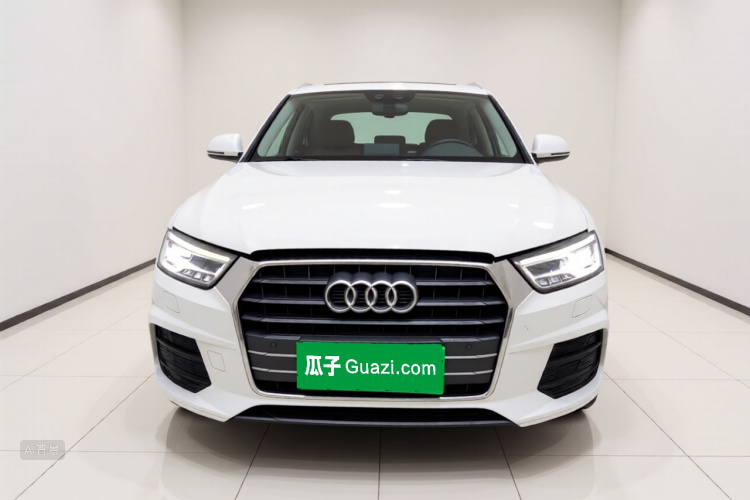 Audi Q3 2018 immagine di auto #3