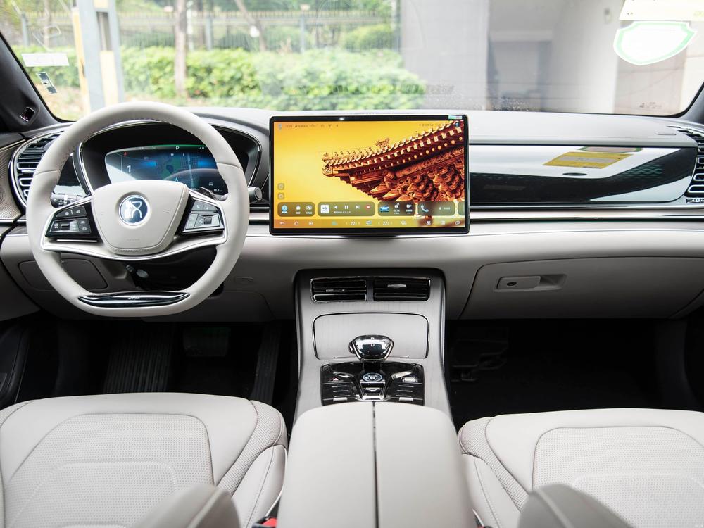 BYD Han 2024 #8 BYD Han 2024 car image #8