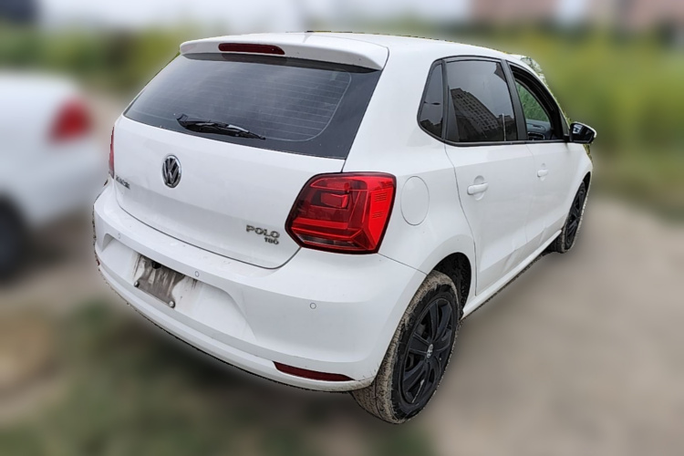 Volkswagen Polo 2016 car image #7