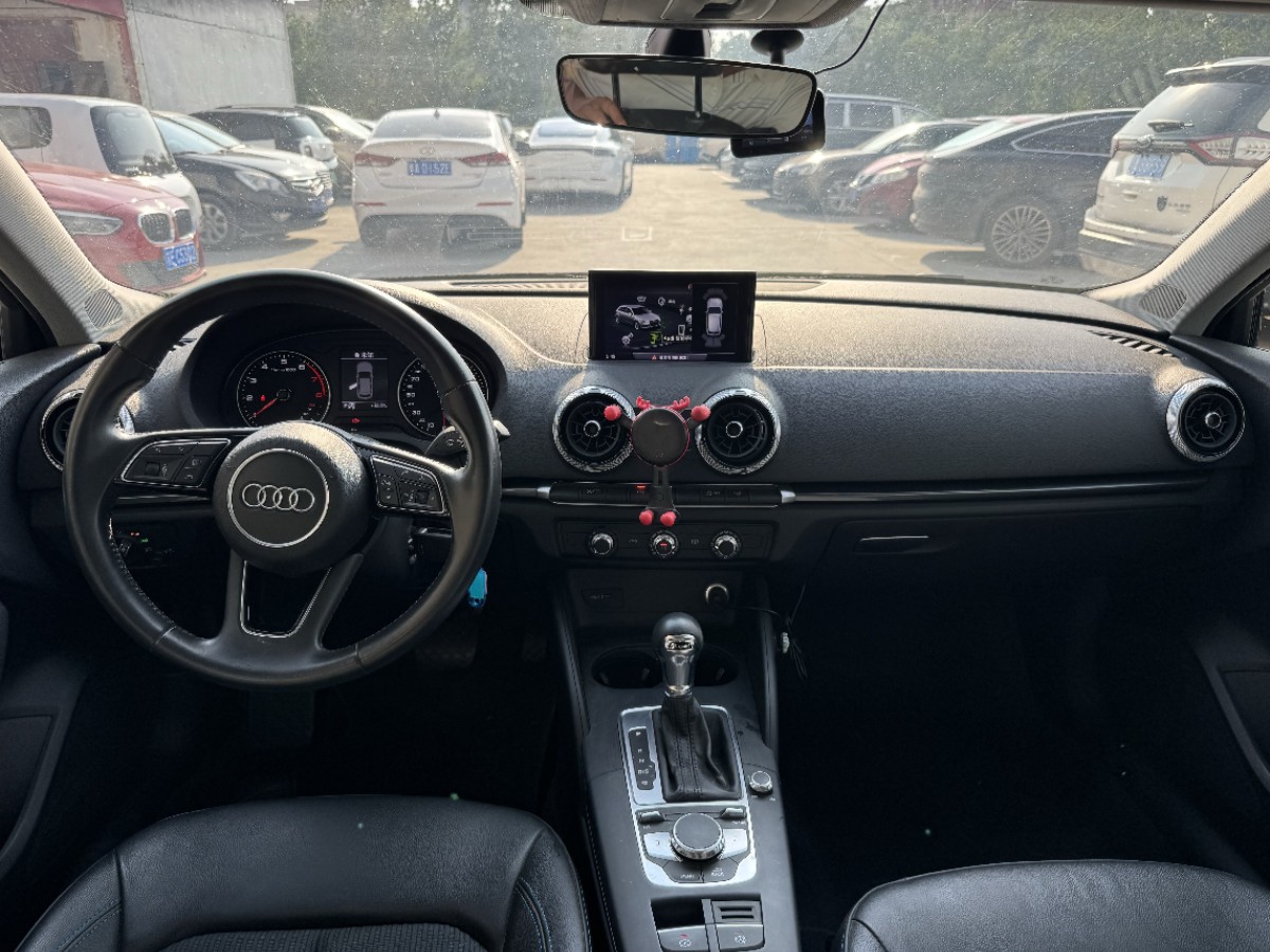 Audi A3 2019 car image #4