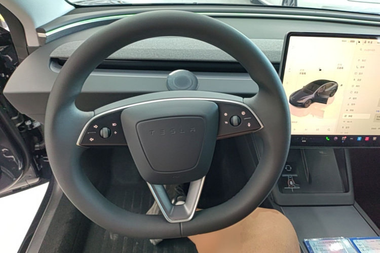 Tesla Model 3 2024 #11 Tesla Model 3 2024 car image #11