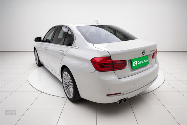BMW 3 Series 2018 #5 BMW 3 Series 2018 car image #5