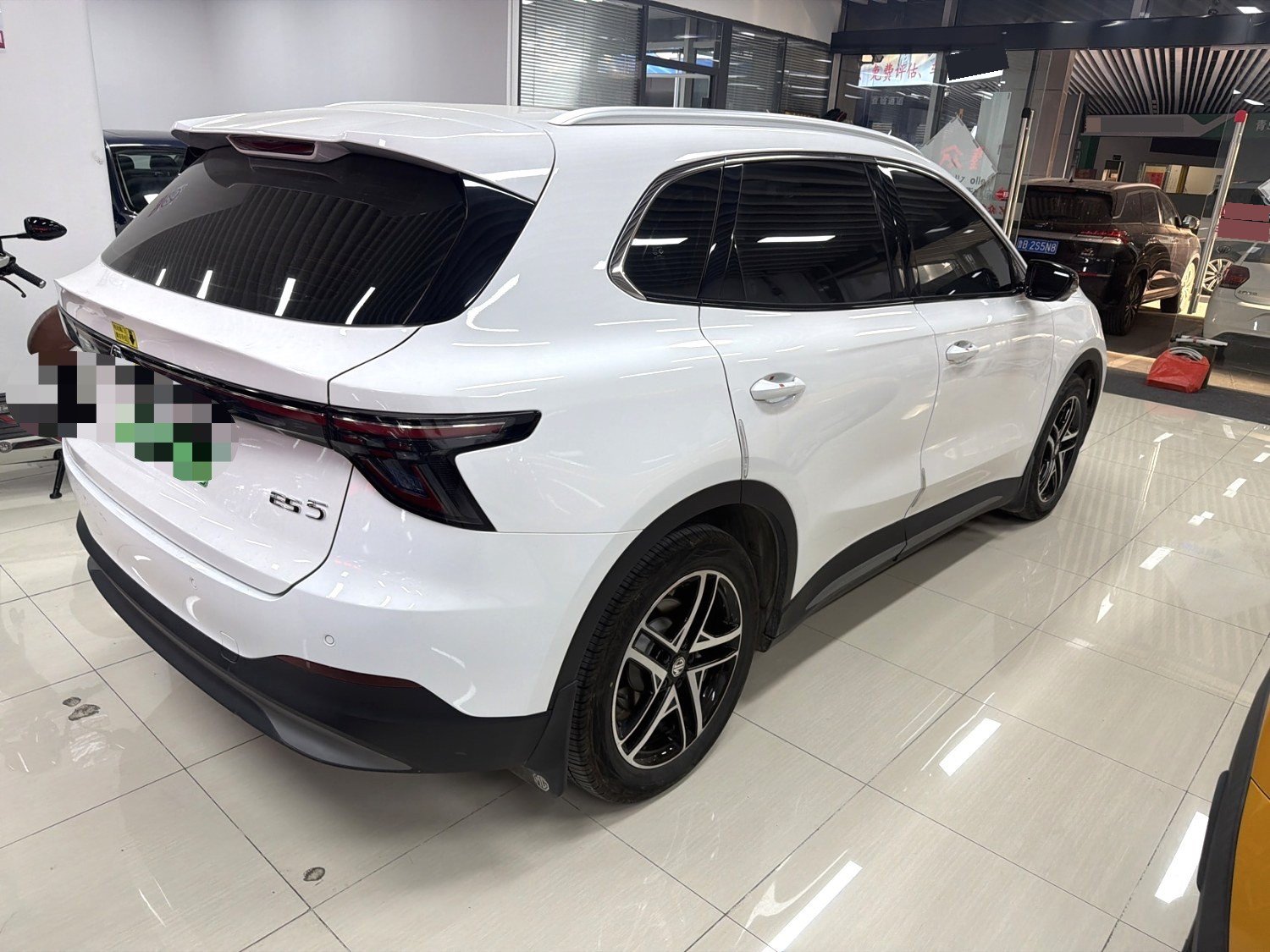 MG ES5 2025 imagem de carro #9