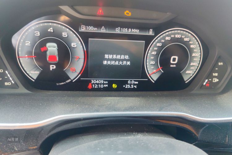 Audi Q3 2022 car image #13