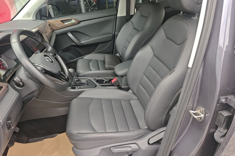 Volkswagen Tharu 2020 car image #15