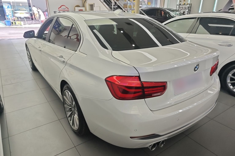BMW 3 Series 2019 #5 BMW 3 Series 2019 immagine di auto #5