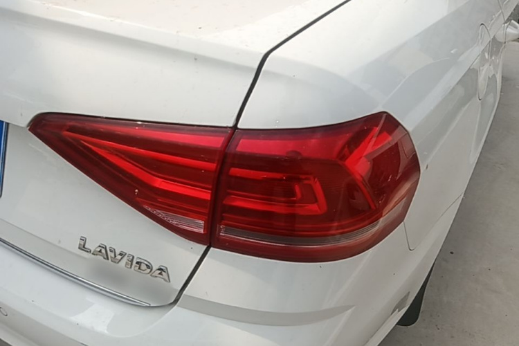 Volkswagen Lavida 2015 #8 Volkswagen Lavida 2015 car image #8